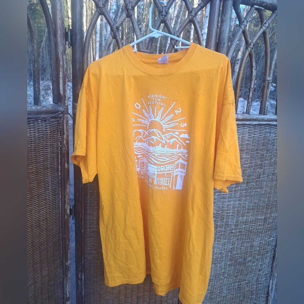 3/15🙂Port and Company Midnight Sun Run 2023 Alaska T-shirt